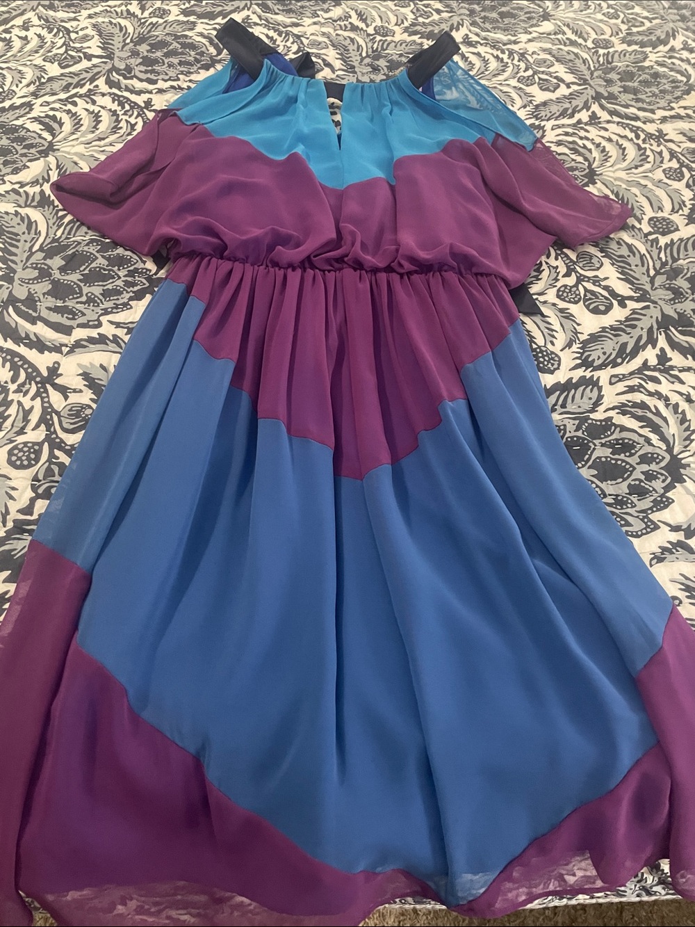 Vince Camuto Blue, Teal & Purple Tiered Cold-Shoulder Midi Dress